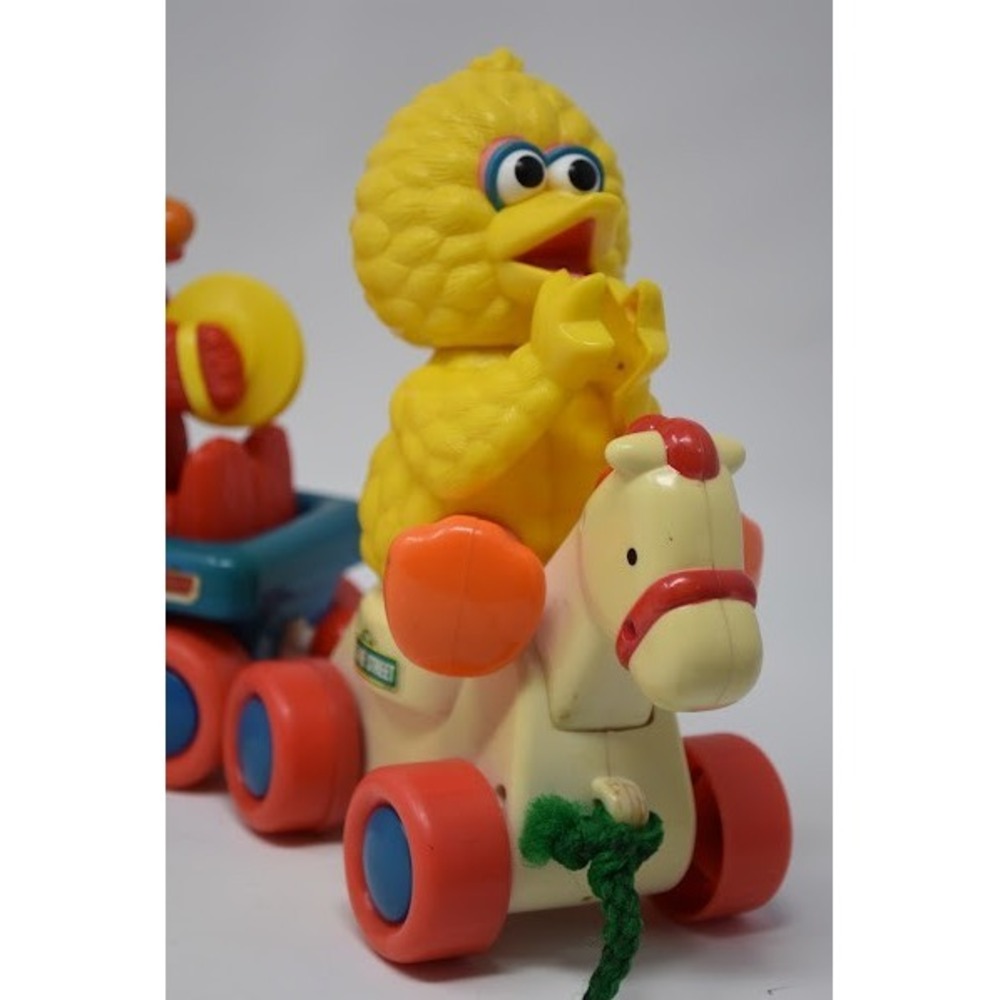 Fisher-Price Sesame Street Pull Along Train Toy Ernie Elmo Big Bird Vintage